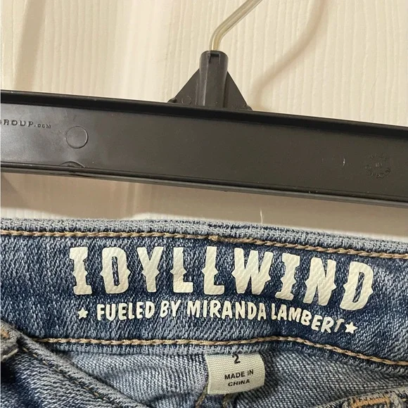 Sale! Idyllwind Blue Flare Women's Jeans - Picture 6 of 11